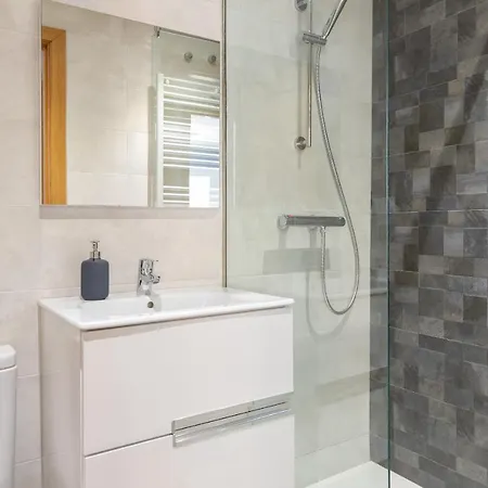 Hauzify I Apartament Blaucel Apartment